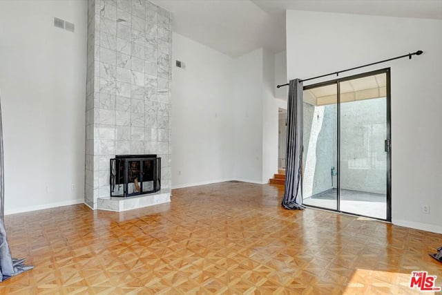 1140 Alta Loma Road 303, West Hollywood, CA 90069 — photo 2 of 57