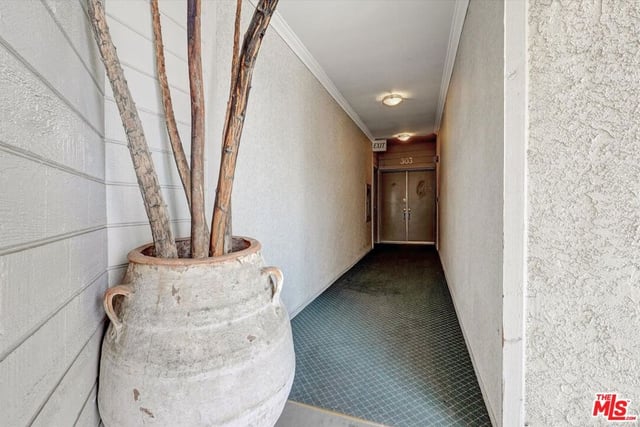 1140 Alta Loma Road 303, West Hollywood, CA 90069 — photo 44 of 57