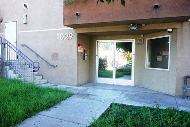 1029 S Hobart Boulevard 202, Los Angeles, CA 90006 — photo 3 of 26