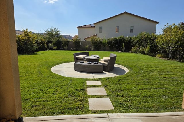 27103 Golden Willow Way, Canyon Country, CA 91387 — photo 2 of 3