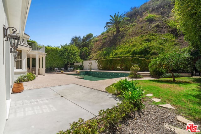 1481 Bienveneda Avenue, Pacific Palisades, CA 90272 — photo 26 of 70