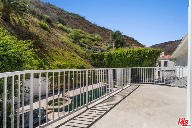 1481 Bienveneda Avenue, Pacific Palisades, CA 90272 — photo 44 of 70