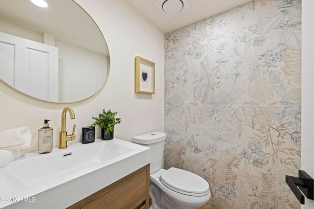 5834 Woodglen Drive, Agoura Hills, CA 91301 — photo 12 of 57