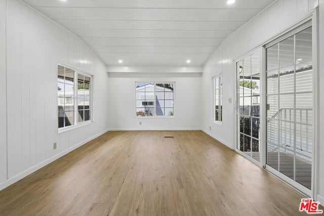 11250 Playa Street 16 1/2, Culver City, CA 90230 — photo 3 of 26