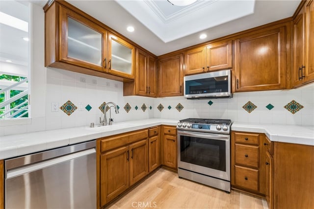 4230 Colfax 304, Studio City, CA 91604 — photo 11 of 43