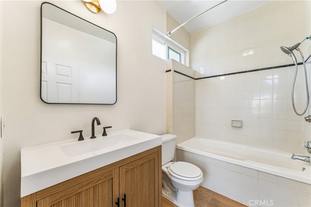 4230 Colfax 304, Studio City, CA 91604 — photo 14 of 43