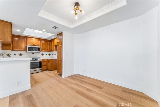 4230 Colfax 304, Studio City, CA 91604 — photo 36 of 43