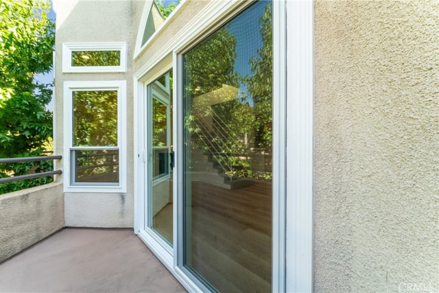 4230 Colfax 304, Studio City, CA 91604 — photo 8 of 43