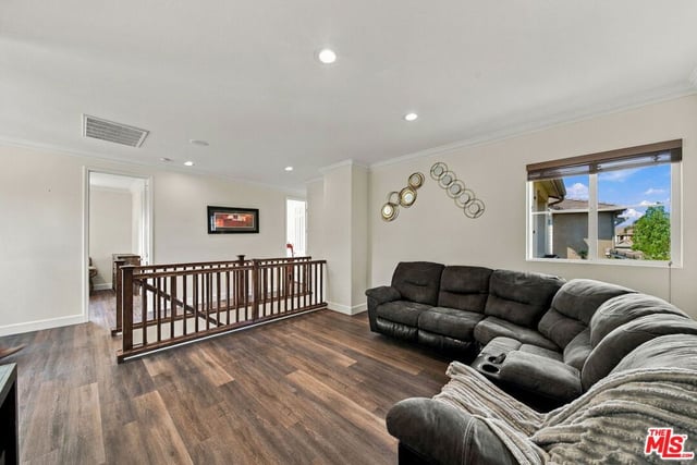 28035 Linda Lane, Santa Clarita, CA 91350 — photo 21 of 48