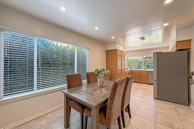 2516 Clearfield Place, Simi Valley, CA 93065 — photo 8 of 38