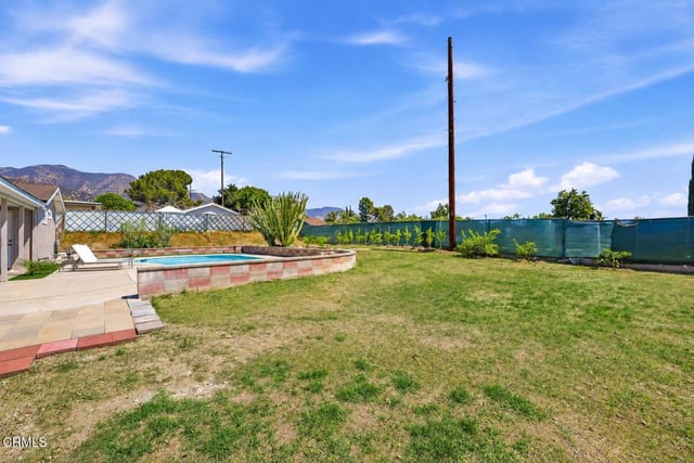 13856 Lyle Street, Sylmar, CA 91342 — photo 4 of 47
