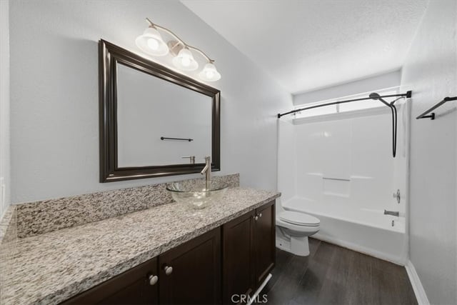 16523 Mackennas Gold Avenue, Palmdale, CA 93591 — photo 9 of 30