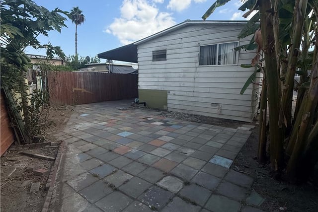 721 Ginger Drive, Long Beach, CA 90805 — photo 4 of 12