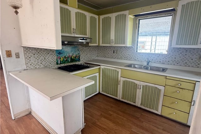 721 Ginger Drive, Long Beach, CA 90805 — photo 9 of 12
