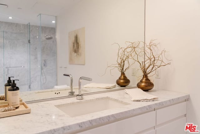 9000 W 3rd Street 403, Los Angeles, CA 90048 — photo 29 of 35