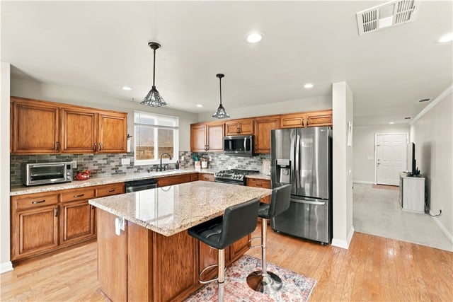 6226 W Avenue J5, Lancaster, CA 93536 — photo 12 of 43