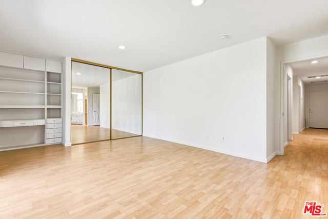 22451 Dolorosa Street, Woodland Hills, CA 91367 — photo 10 of 17