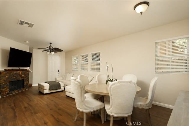 28215 Clementine Drive, Saugus, CA 91350 — photo 3 of 25