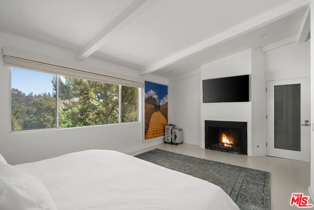 9659 Cedarbrook Drive, Los Angeles, CA 90210 — photo 15 of 26