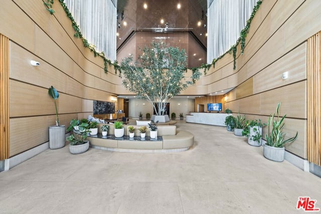 1100 Wilshire Boulevard 3208, Los Angeles, CA 90017 — photo 28 of 29