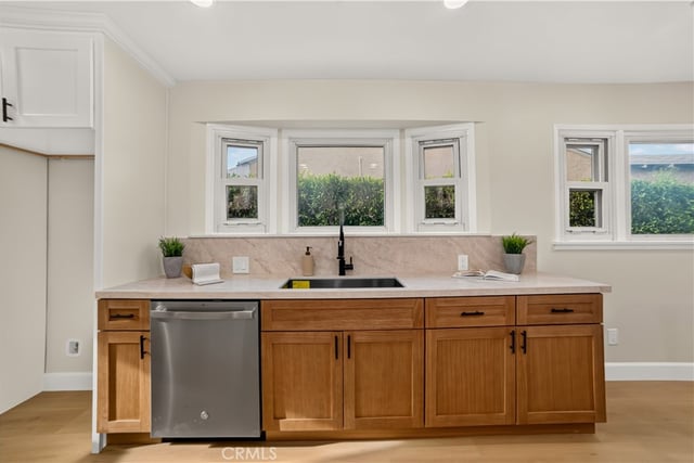 8713 S 7th Avenue, Inglewood, CA 90305 — photo 27 of 59
