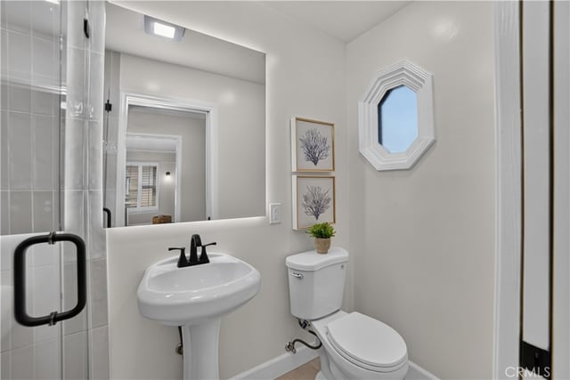8713 S 7th Avenue, Inglewood, CA 90305 — photo 8 of 59