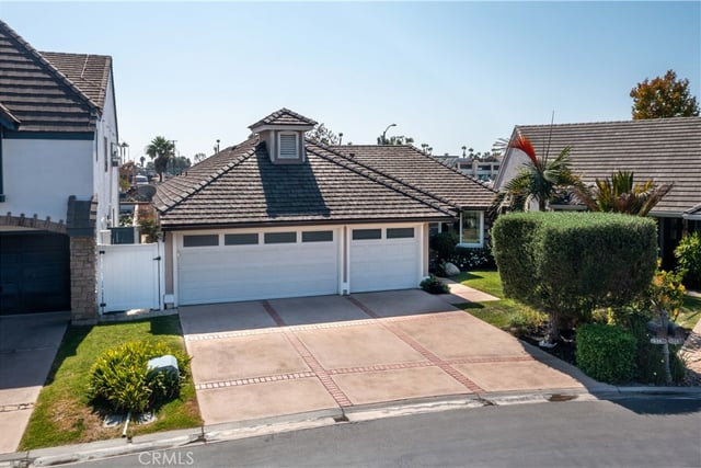 6261 Majorca Circle, Long Beach, CA 90803 — photo 2 of 51