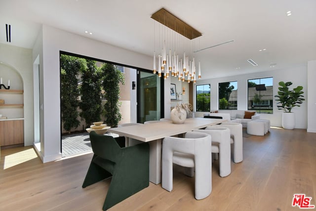 112 S Valley Street, Toluca Lake, CA 91505 — photo 8 of 60