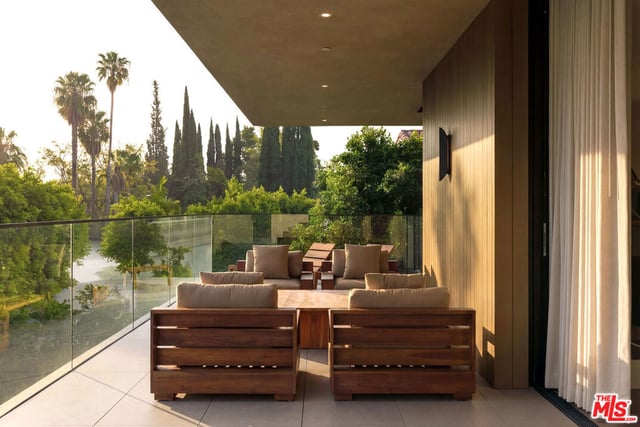510 N Alpine Drive, Beverly Hills, CA 90210 — photo 15 of 33