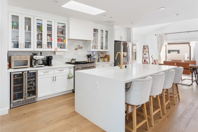 6566 W 85th Street, Los Angeles, CA 90045 — photo 8 of 36