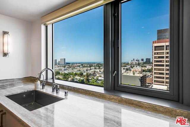 10800 Wilshire Boulevard 1101, Los Angeles, CA 90024 — photo 16 of 40