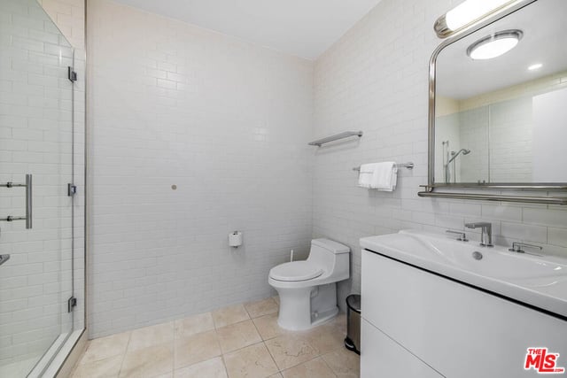 10800 Wilshire Boulevard 1101, Los Angeles, CA 90024 — photo 23 of 40
