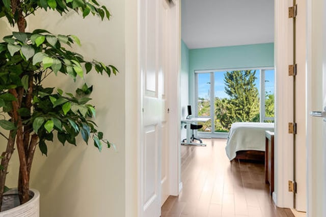 10727 Wilshire Boulevard 502, Los Angeles, CA 90024 — photo 18 of 31