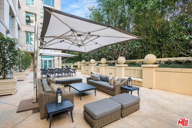 10727 Wilshire Boulevard 502, Los Angeles, CA 90024 — photo 29 of 31