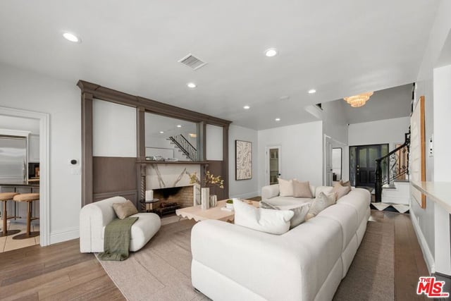 491 S Spalding Drive, Beverly Hills, CA 90212 — photo 13 of 42