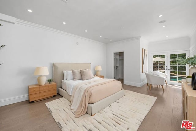491 S Spalding Drive, Beverly Hills, CA 90212 — photo 18 of 42