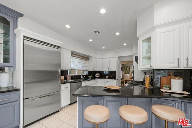 491 S Spalding Drive, Beverly Hills, CA 90212 — photo 9 of 42