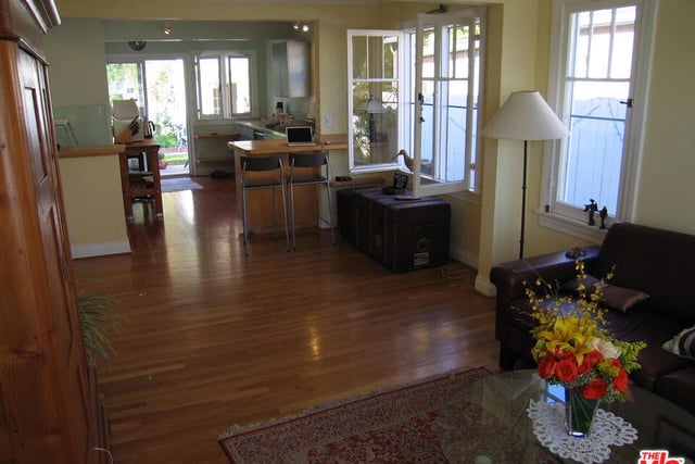 10761 Westminster Avenue, Los Angeles, CA 90034 — photo 4 of 12