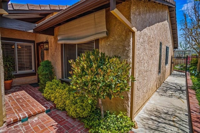 25628 Alicante, Valencia, CA 91355 — photo 3 of 22