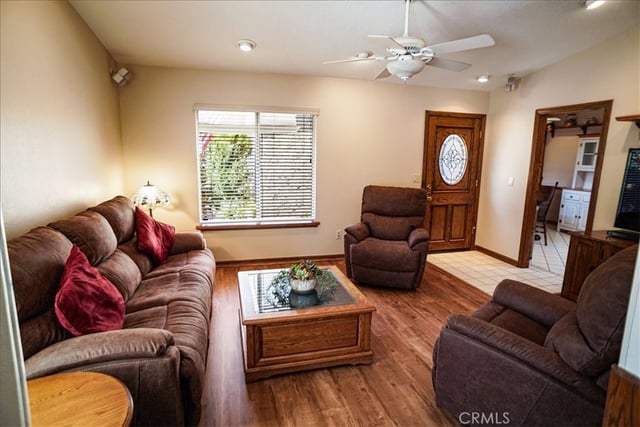 25628 Alicante, Valencia, CA 91355 — photo 4 of 22