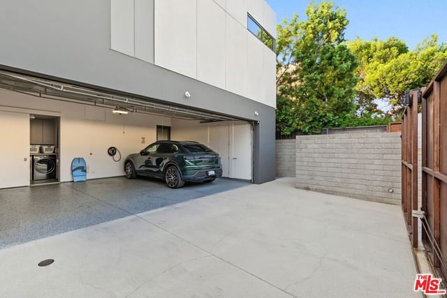 628 Milwood Avenue, Los Angeles, CA 90291 — photo 33 of 36