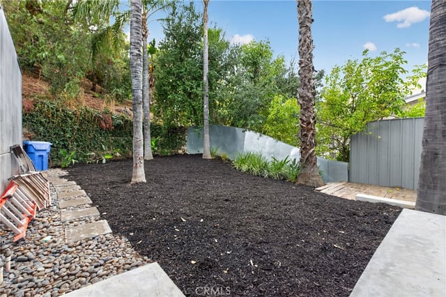 21530 Yucatan Avenue, Woodland Hills, CA 91364 — photo 41 of 44