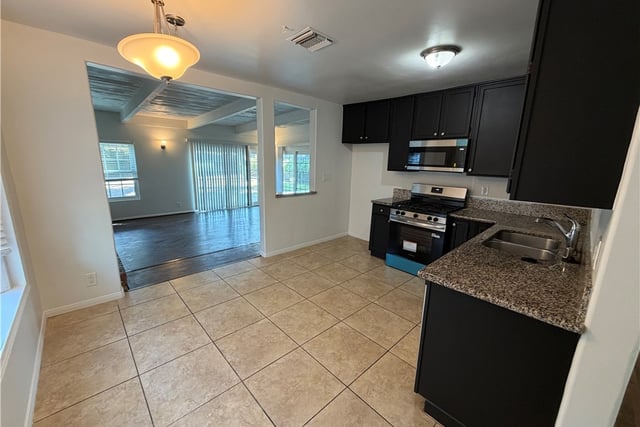 22538 Berdon Street, Woodland Hills, CA 91367 — photo 8 of 42