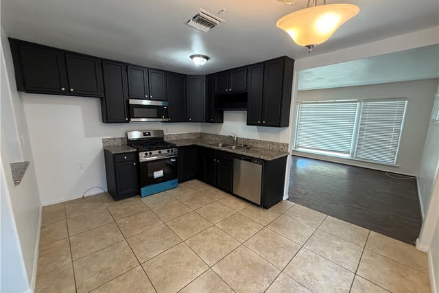 22538 Berdon Street, Woodland Hills, CA 91367 — photo 9 of 42