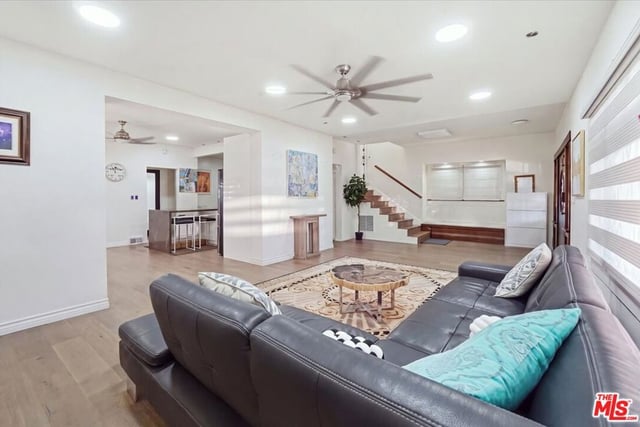 729 S Bronson Avenue, Los Angeles, CA 90005 — photo 31 of 55