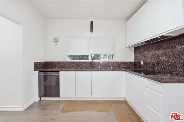 729 S Bronson Avenue, Los Angeles, CA 90005 — photo 34 of 55