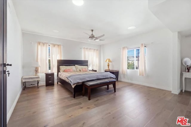 729 S Bronson Avenue, Los Angeles, CA 90005 — photo 53 of 55