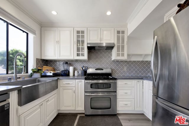 6840 Balboa Boulevard 507, Los Angeles, CA 91406 — photo 12 of 26