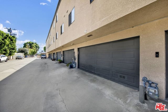 6840 Balboa Boulevard 507, Los Angeles, CA 91406 — photo 26 of 26