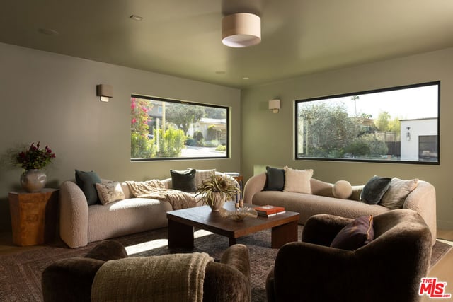 2968 Dona Susana Drive, Studio City, CA 91604 — photo 5 of 41